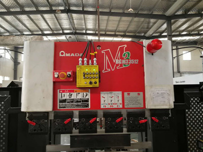 BLPS折弯机保护装置ST型控制器现场应用